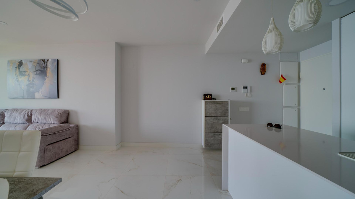 Se vende Apartamento Planta Media de 2 dormitorios en Costa Blanca, Alicante, España