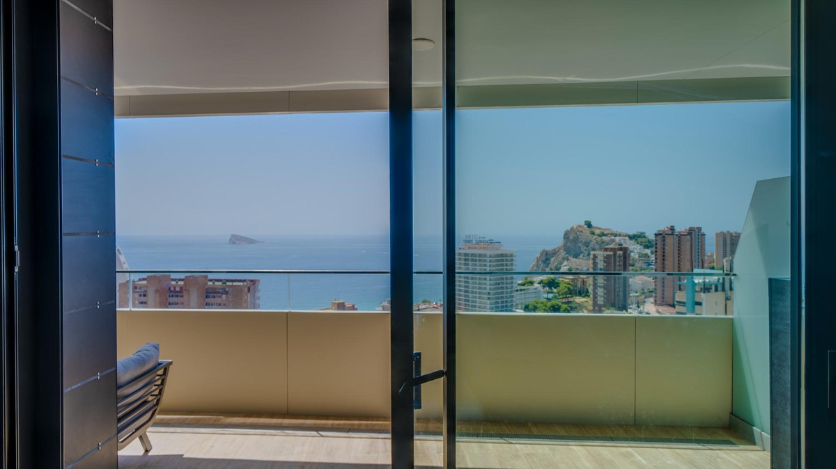 Se vende Apartamento Planta Media de 2 dormitorios en Costa Blanca, Alicante, España
