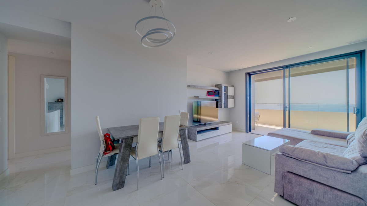 Se vende Apartamento Planta Media de 2 dormitorios en Costa Blanca, Alicante, España