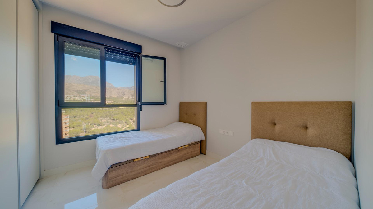 Se vende Apartamento Planta Media de 2 dormitorios en Costa Blanca, Alicante, España