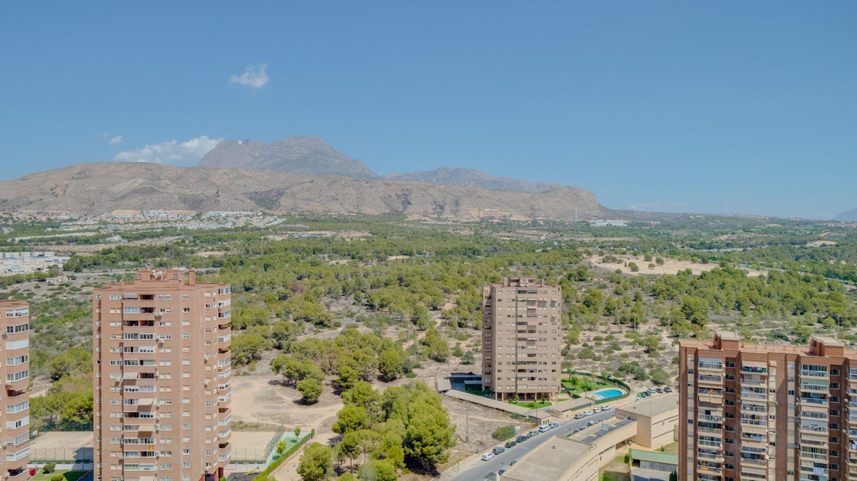 Se vende Apartamento Planta Media de 2 dormitorios en Costa Blanca, Alicante, España