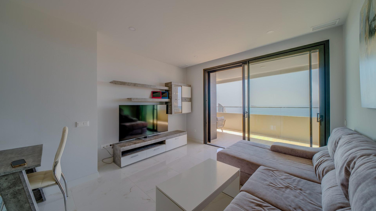 Se vende Apartamento Planta Media de 2 dormitorios en Costa Blanca, Alicante, España