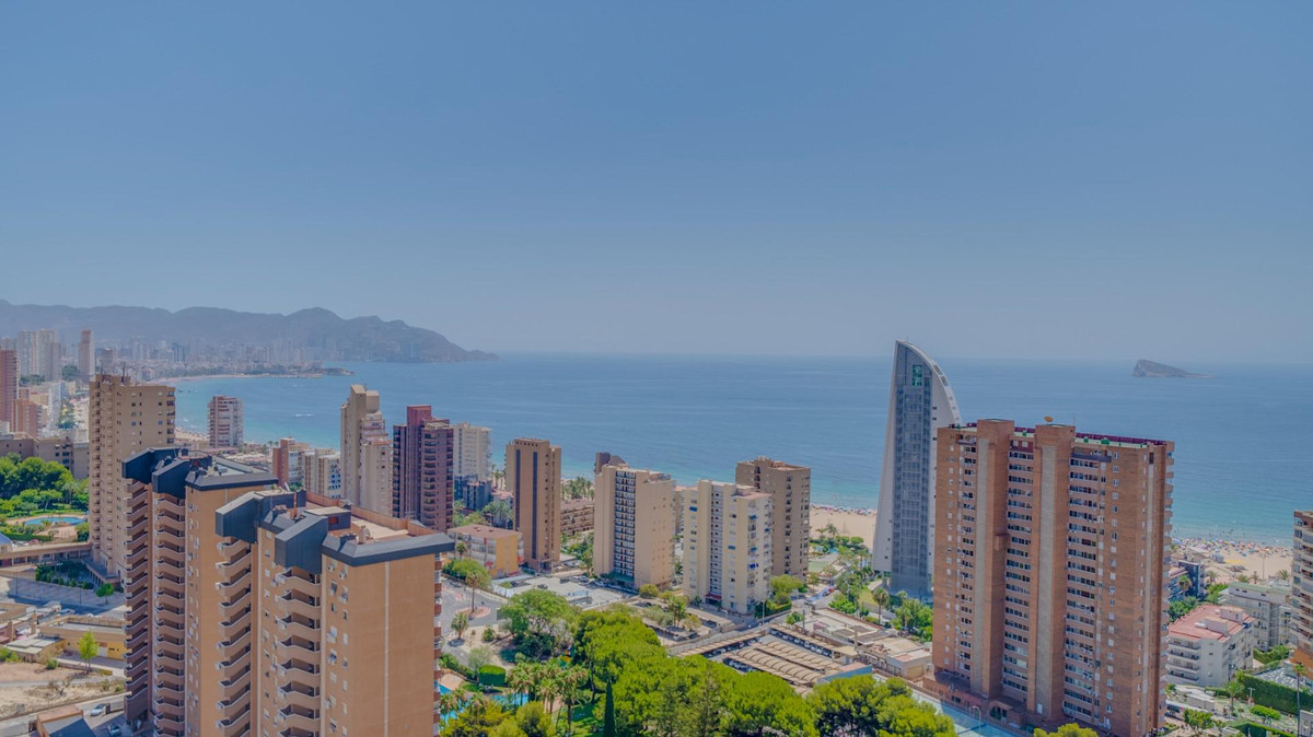 Se vende Apartamento Planta Media de 2 dormitorios en Costa Blanca, Alicante, España