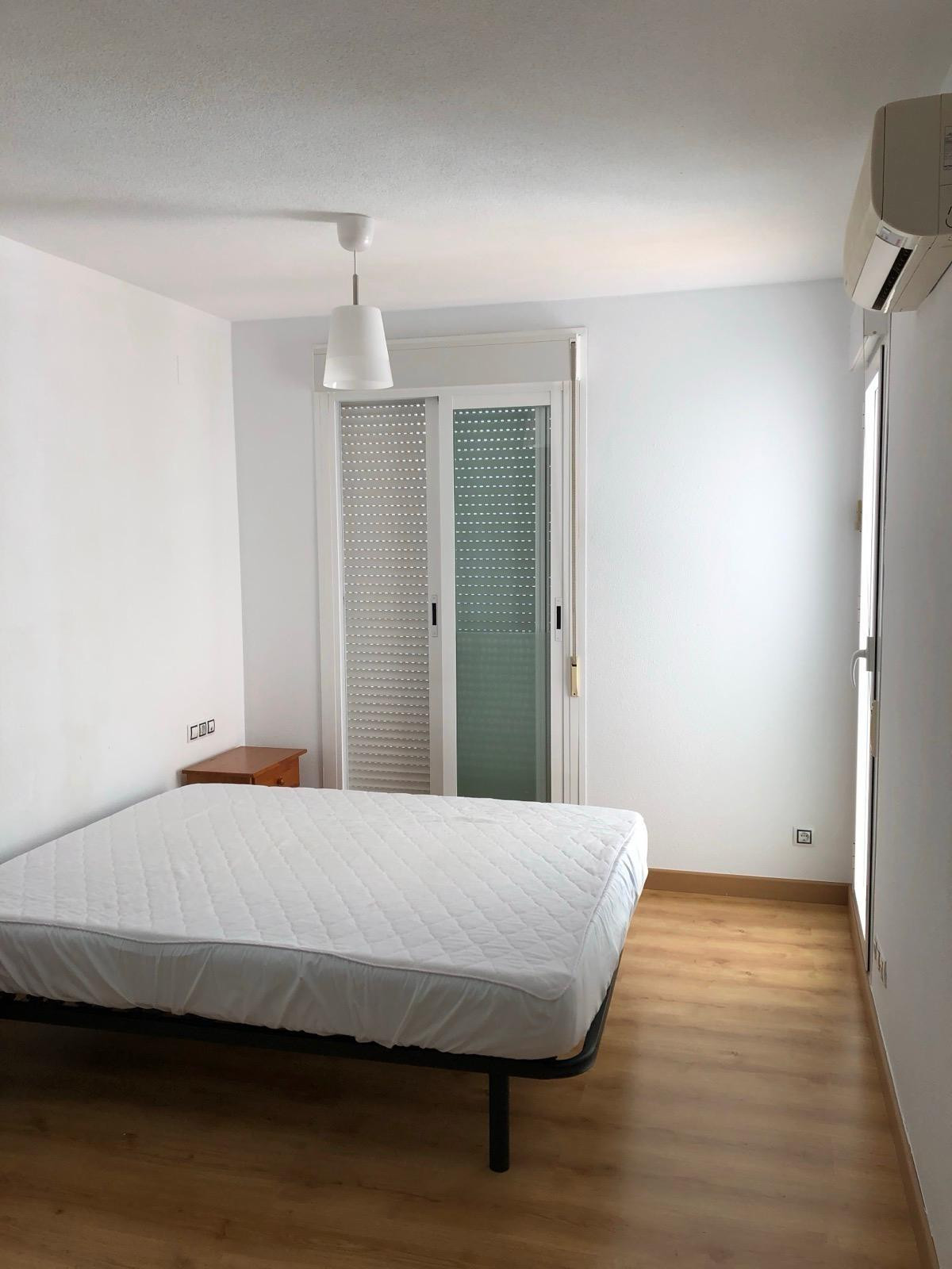 Se vende Apartamento Planta Media de 3 dormitorios en Costa Blanca, Alicante, España