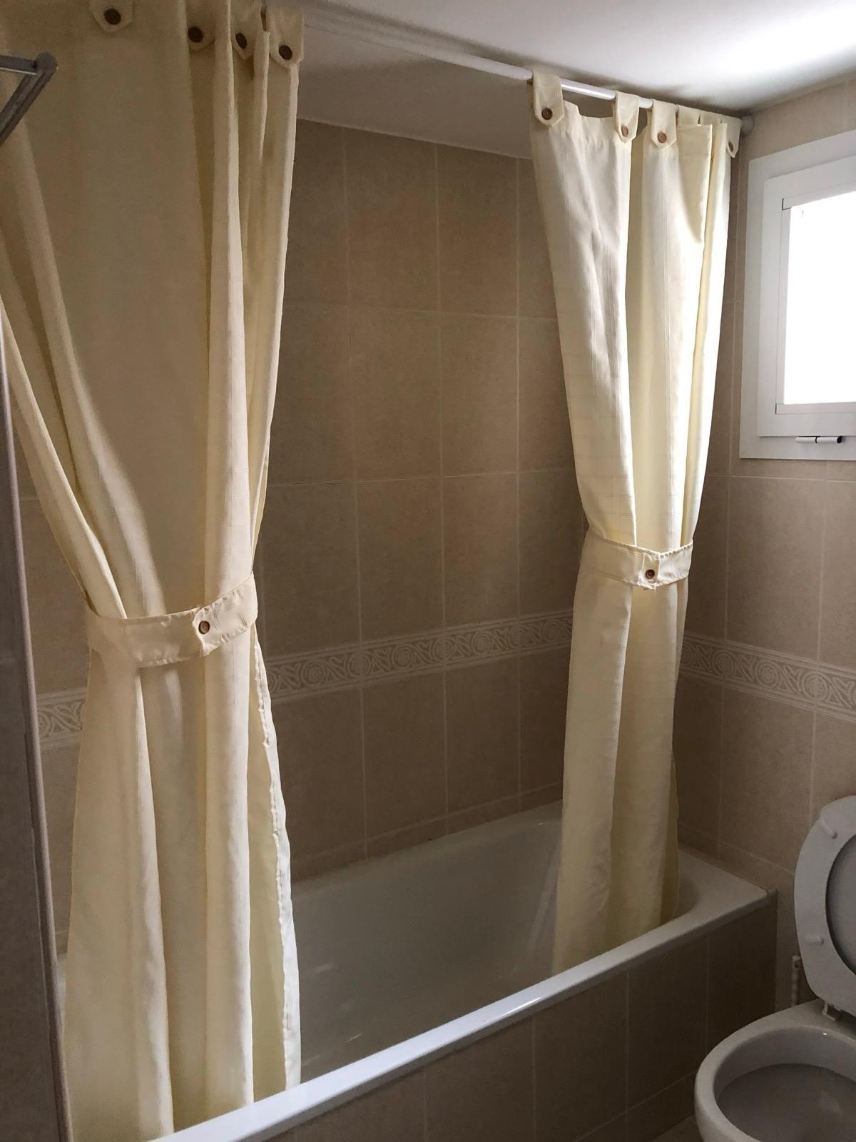 Se vende Apartamento Planta Media de 3 dormitorios en Costa Blanca, Alicante, España