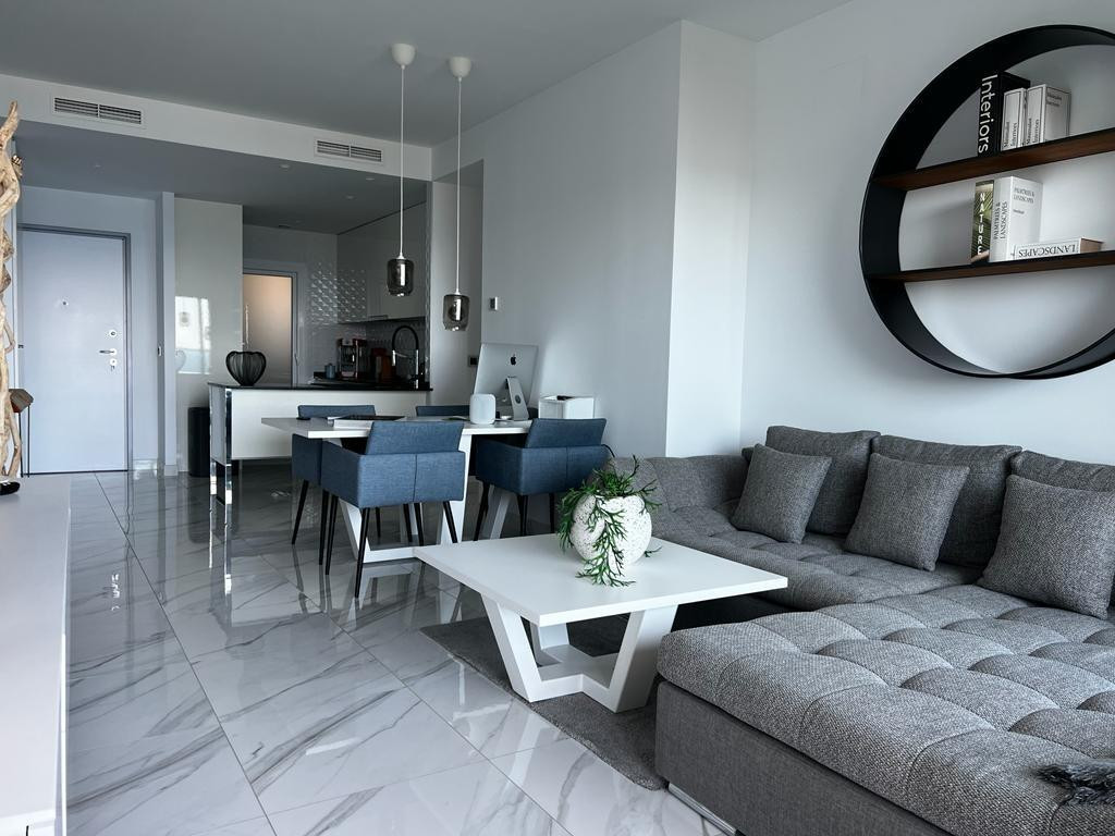 Se vende Apartamento Planta Media de 2 dormitorios en Costa Blanca, Alicante, España