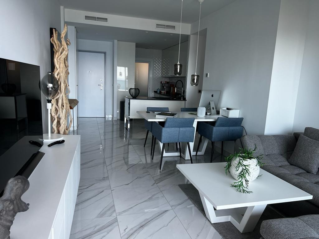 Se vende Apartamento Planta Media de 2 dormitorios en Costa Blanca, Alicante, España