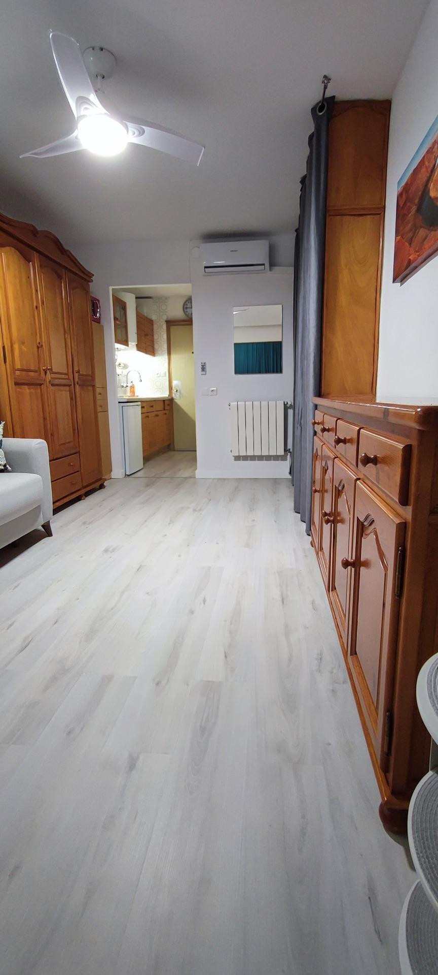 Se vende Estudio Planta Media de 1 dormitorios en Costa Blanca, Alicante, España