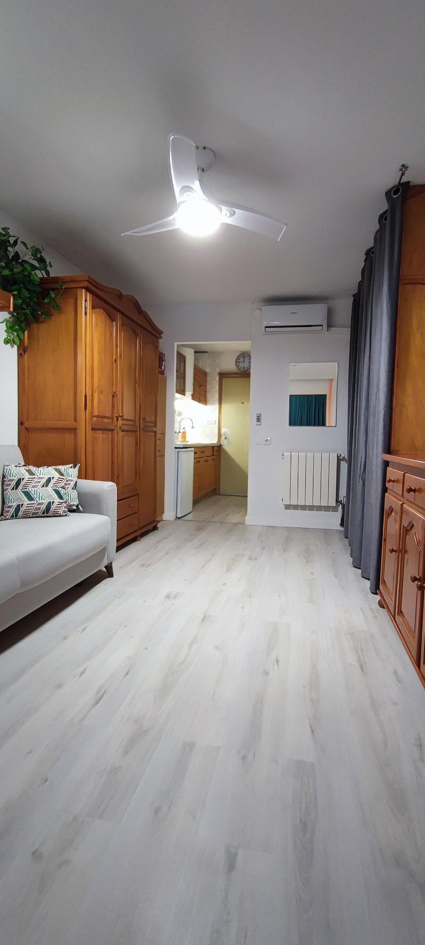 Se vende Estudio Planta Media de 1 dormitorios en Costa Blanca, Alicante, España