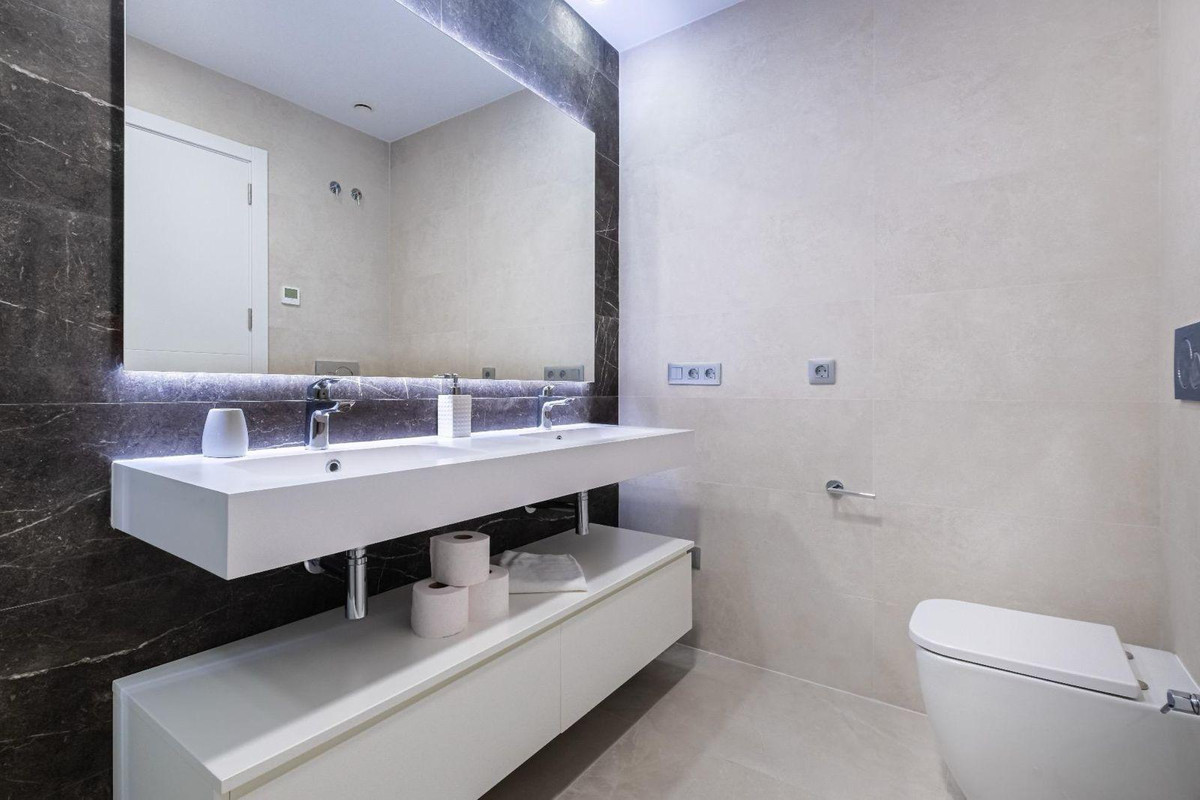 Se vende Apartamento Planta Media de 2 dormitorios en Costa Blanca, Alicante, España