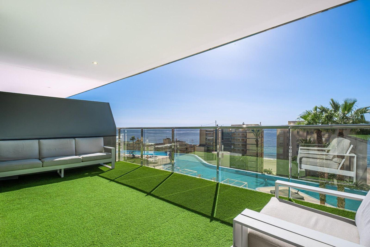 Se vende Apartamento Planta Media de 2 dormitorios en Costa Blanca, Alicante, España