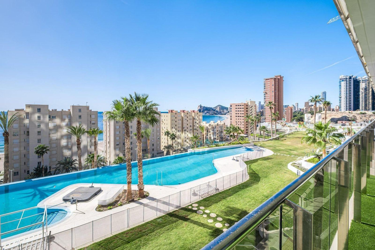 Se vende Apartamento Planta Media de 2 dormitorios en Costa Blanca, Alicante, España