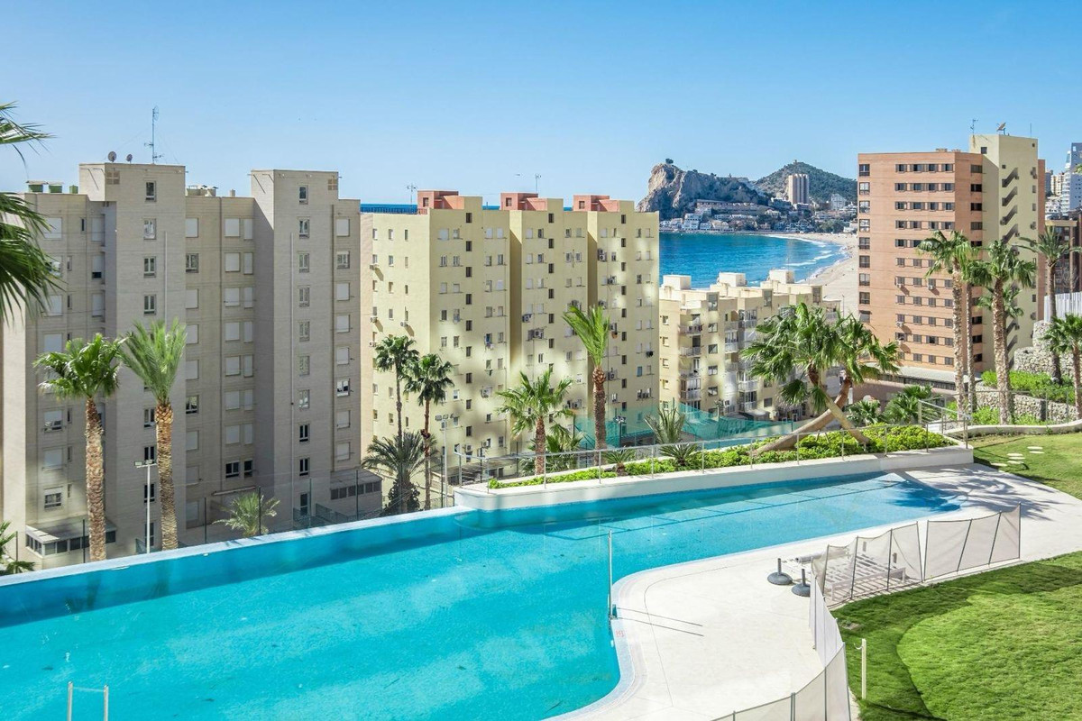 Se vende Apartamento Planta Media de 2 dormitorios en Costa Blanca, Alicante, España
