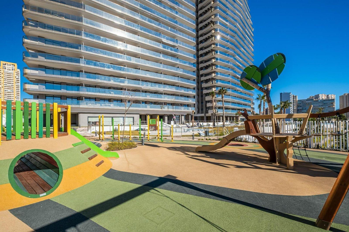 Se vende Apartamento Planta Media de 2 dormitorios en Costa Blanca, Alicante, España