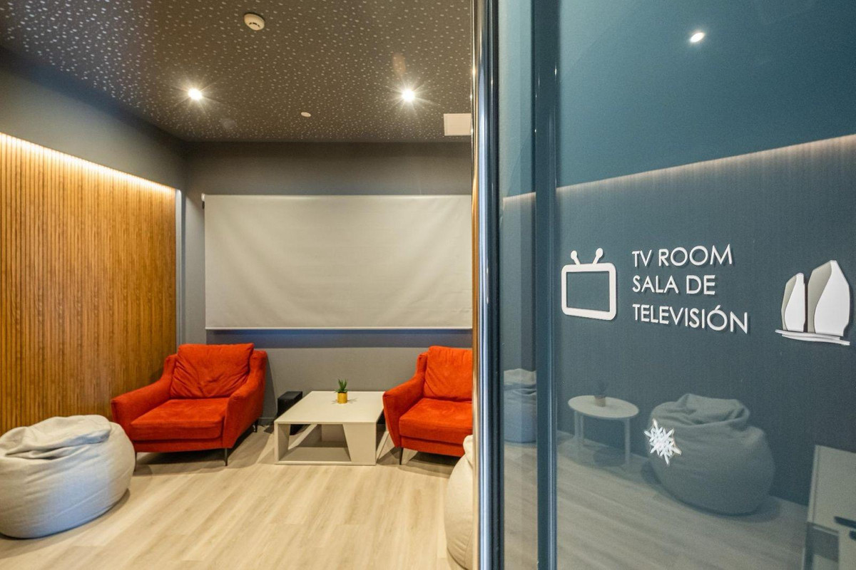 Se vende Apartamento Planta Media de 2 dormitorios en Costa Blanca, Alicante, España