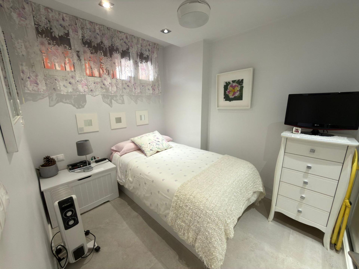 1 Bed Apartment for sale in Benidorm Costa Blanca, Alicante, Spain