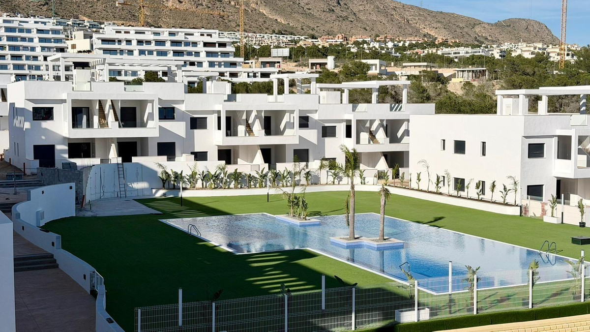 2 Bed Townhouse for sale in Finestrat Costa Blanca, Alicante, Spain