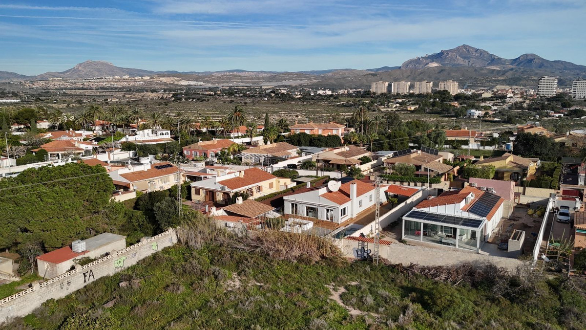 3 Bed Townhouse for sale in El Campello Costa Blanca, Alicante, Spain