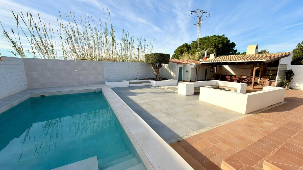 3 Bed Townhouse for sale in El Campello Costa Blanca, Alicante, Spain