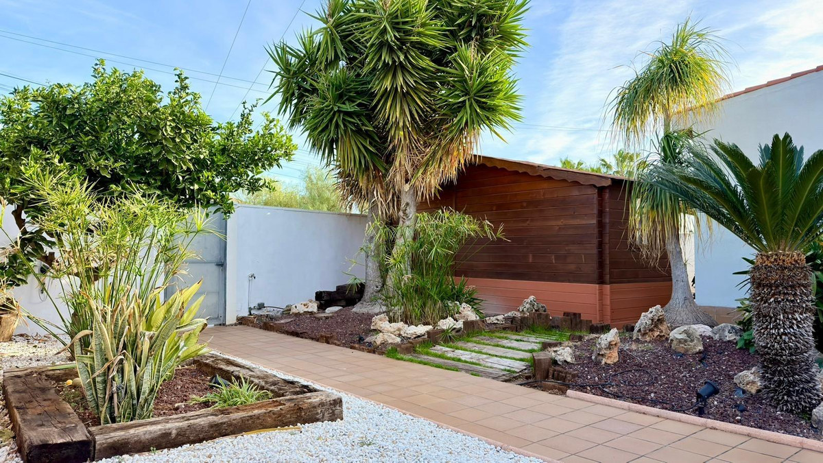 3 Bed Townhouse for sale in El Campello Costa Blanca, Alicante, Spain