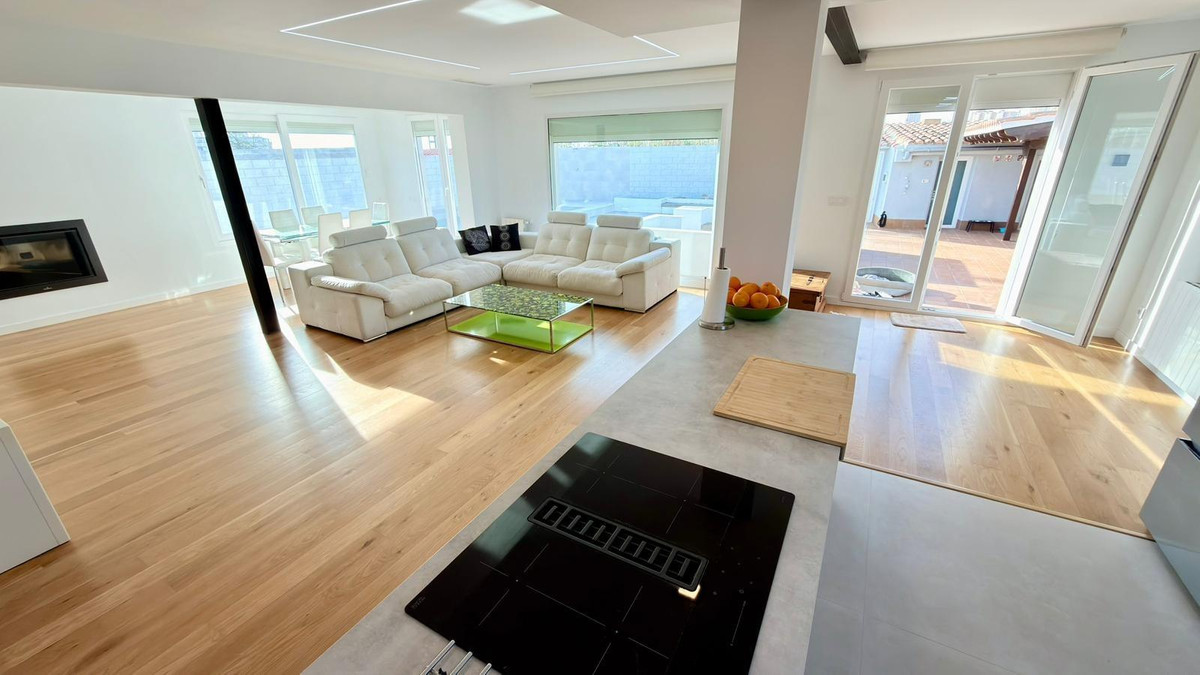3 Bed Townhouse for sale in El Campello Costa Blanca, Alicante, Spain