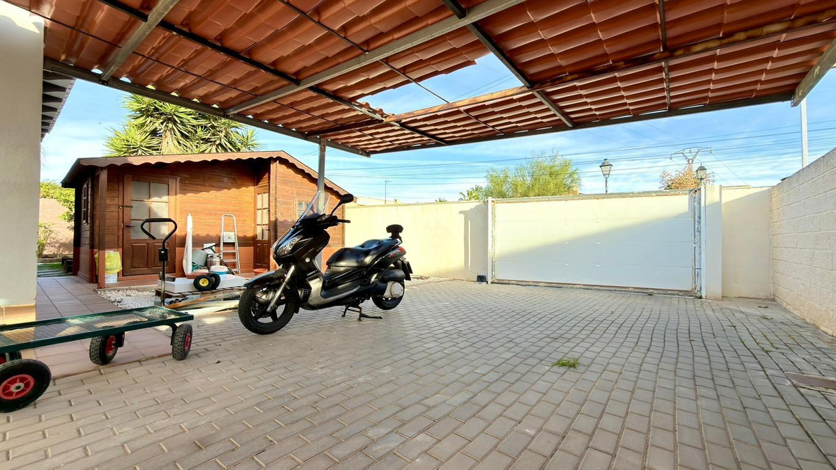 3 Bed Townhouse for sale in El Campello Costa Blanca, Alicante, Spain