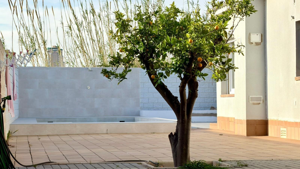 3 Bed Townhouse for sale in El Campello Costa Blanca, Alicante, Spain