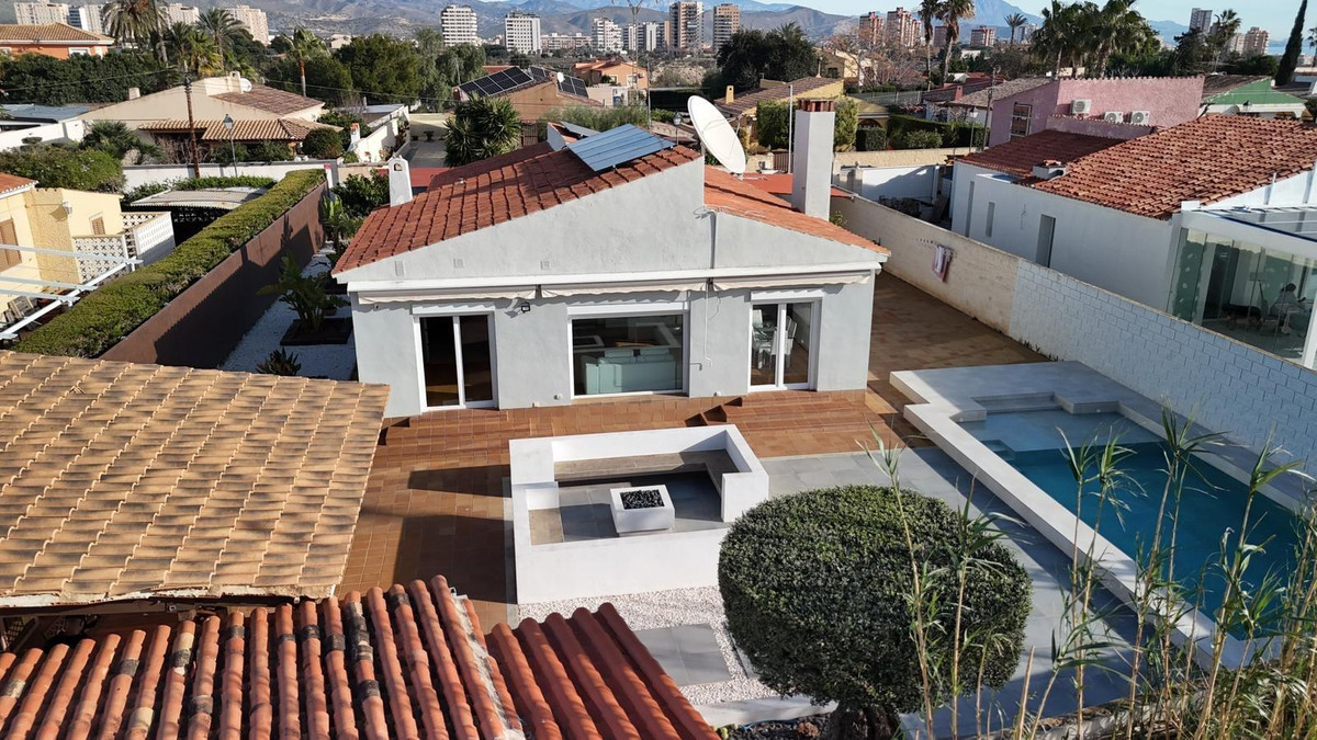 3 Bed Townhouse for sale in El Campello Costa Blanca, Alicante, Spain