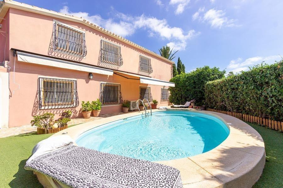 4 Bed Townhouse for sale in Finestrat Costa Blanca, Alicante, Spain