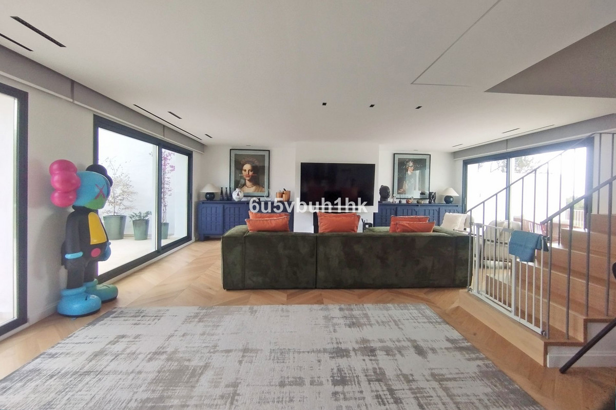 3 Bed Apartment for sale in Marbella Costa Del Sol, Málaga, Spain