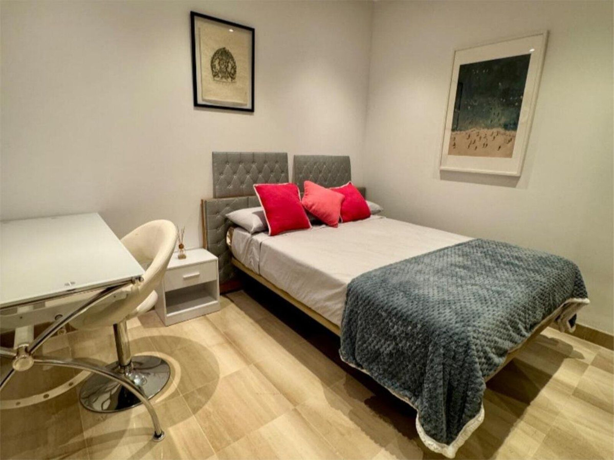 3 Bed Apartment for sale in New Golden Mile Costa Del Sol, Málaga, Spain