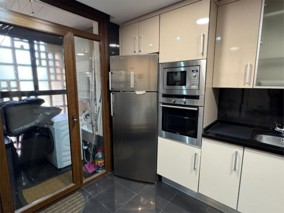 3 Bed Apartment for sale in New Golden Mile Costa Del Sol, Málaga, Spain