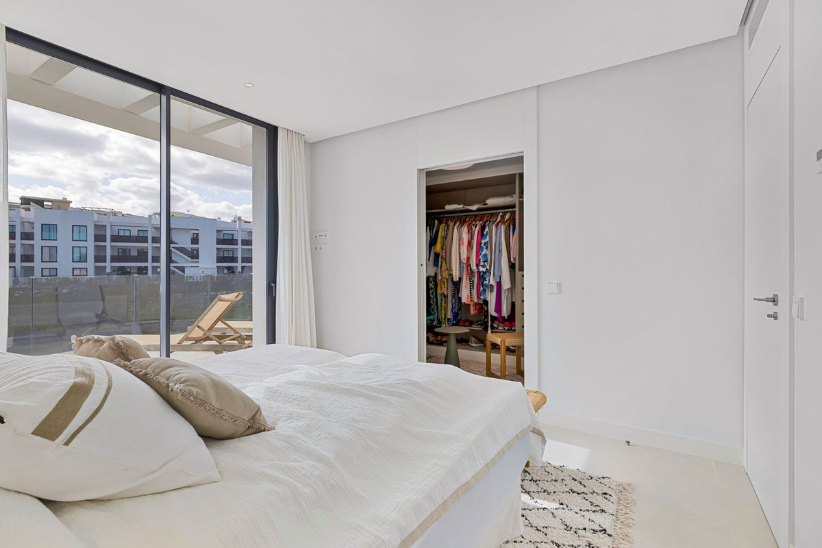 3 Bed Apartment for sale in Fuengirola Costa Del Sol, Málaga, Spain