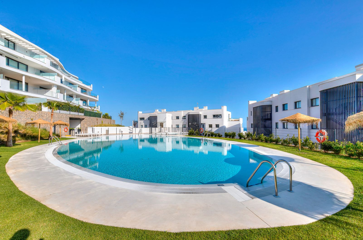 3 Bed Apartment for sale in Fuengirola Costa Del Sol, Málaga, Spain