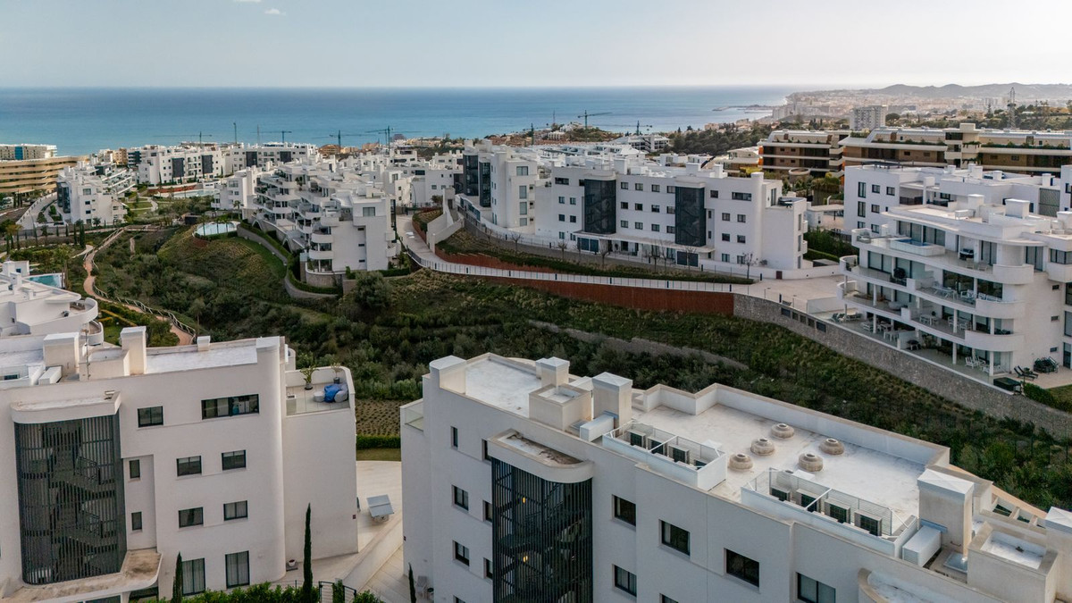 3 Bed Apartment for sale in Fuengirola Costa Del Sol, Málaga, Spain