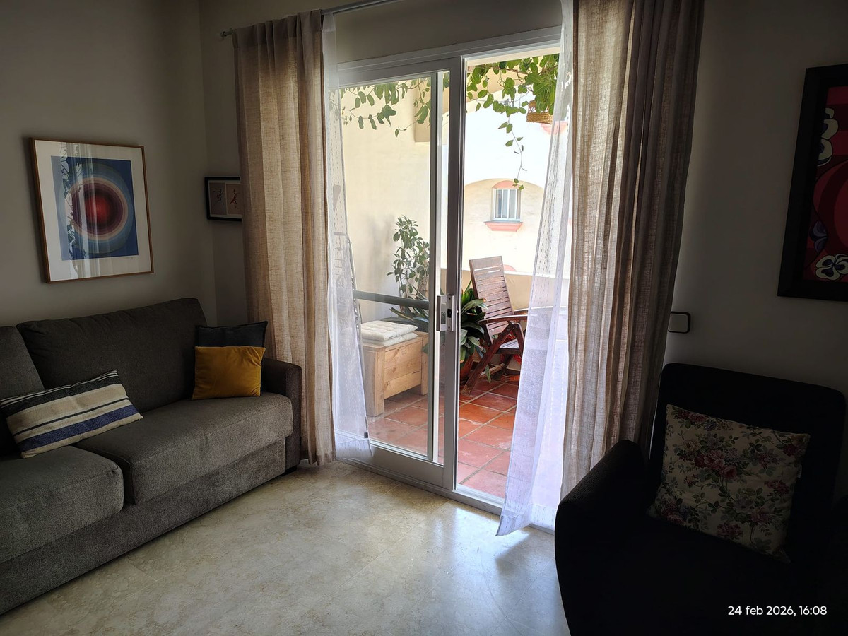 2 Bed Apartment for sale in Estepona Costa Del Sol, Málaga, Spain