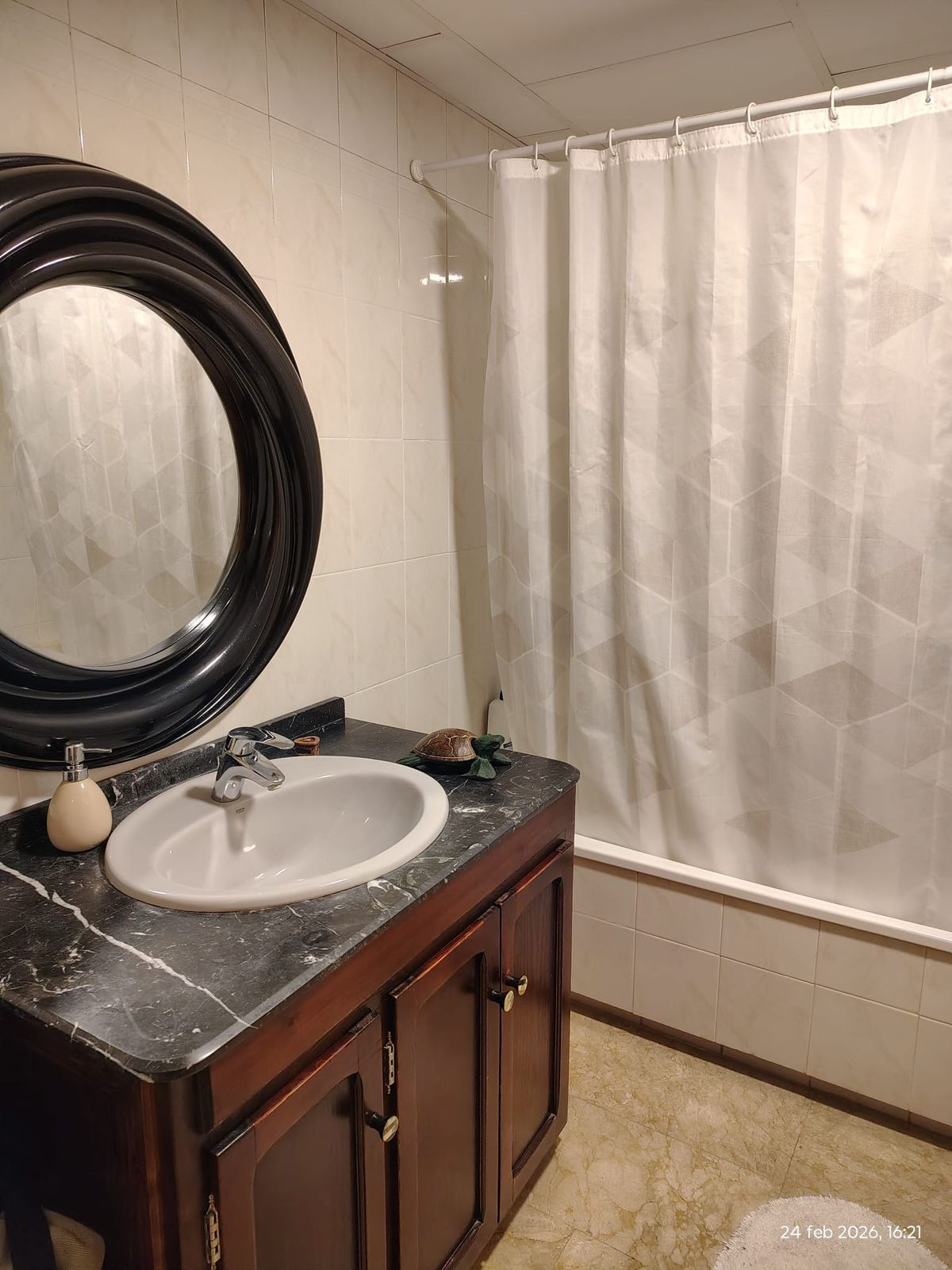 2 Bed Apartment for sale in Estepona Costa Del Sol, Málaga, Spain