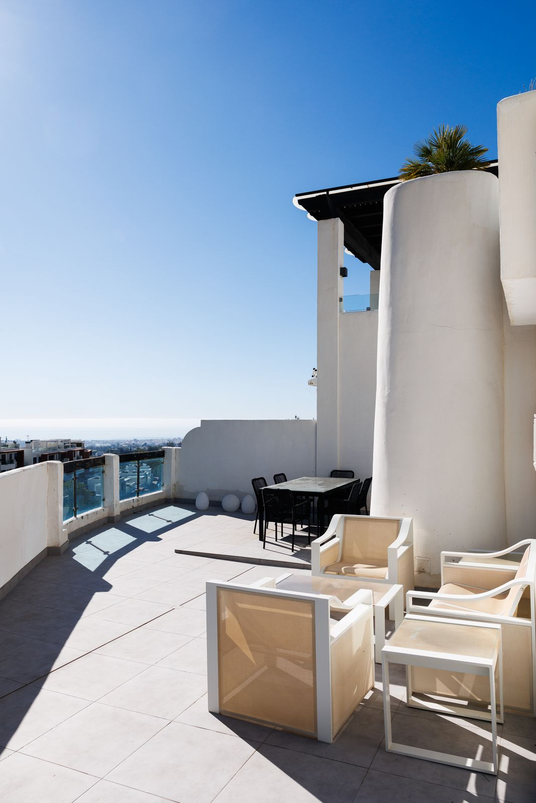 Se vende Apartamento Planta Media de 2 dormitorios en Costa Del Sol, Málaga, España