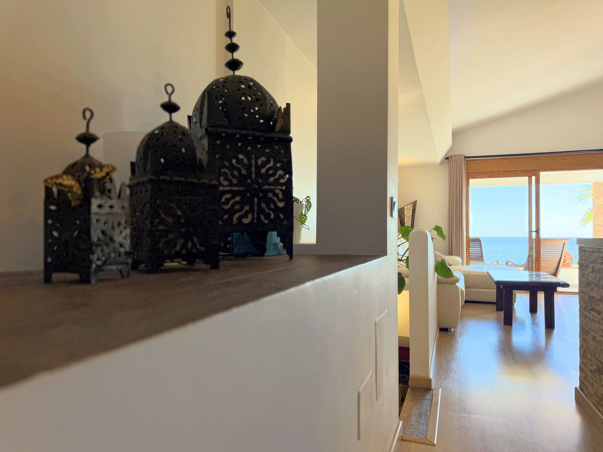 2 Bed Townhouse for sale in Estepona Costa Del Sol, Málaga, Spain