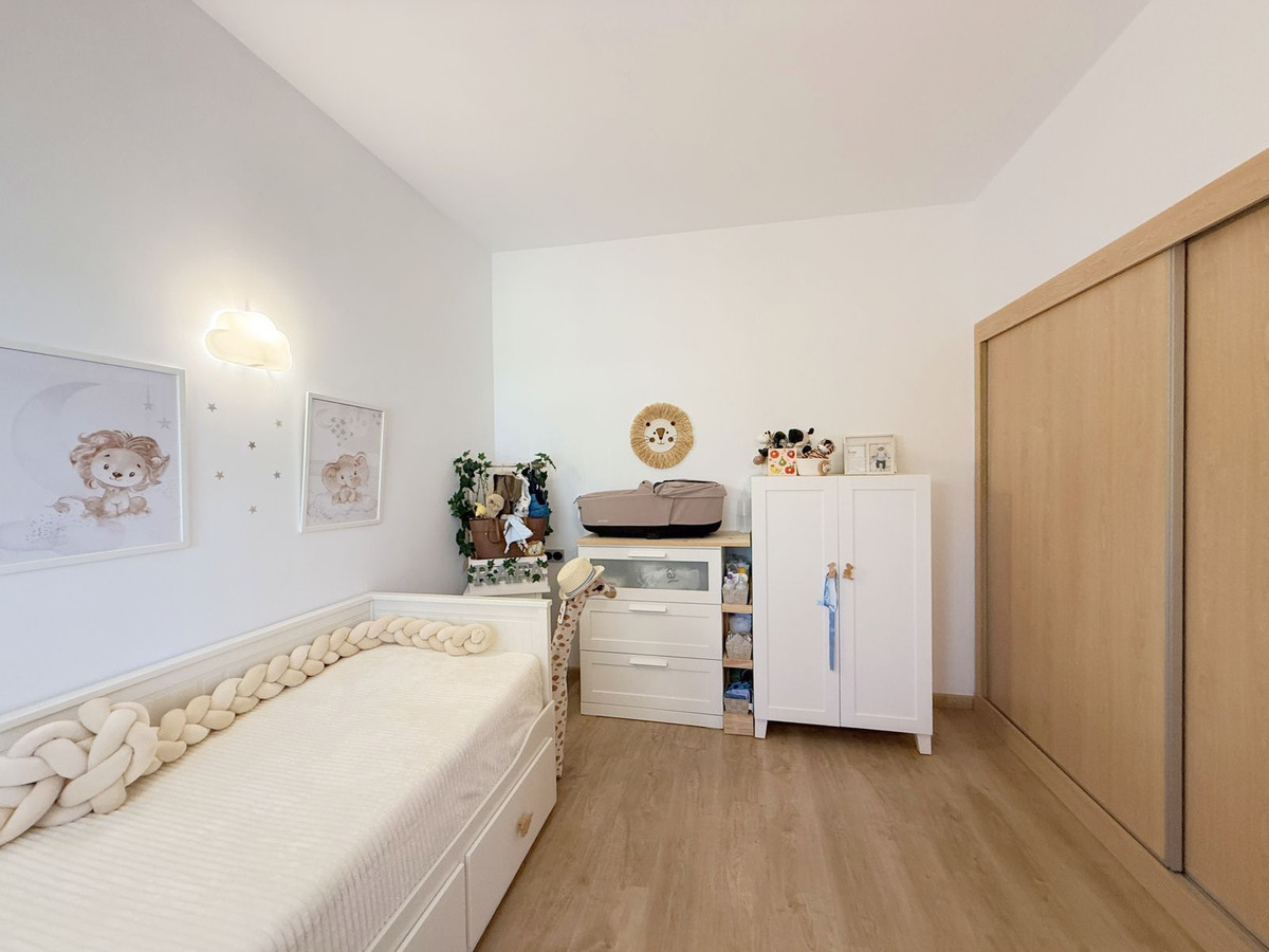 2 Bed Townhouse for sale in Estepona Costa Del Sol, Málaga, Spain
