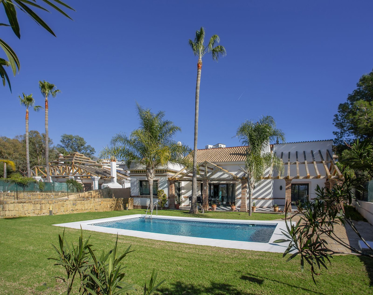 5 Bed Townhouse for sale in Mijas Golf Costa Del Sol, Málaga, Spain