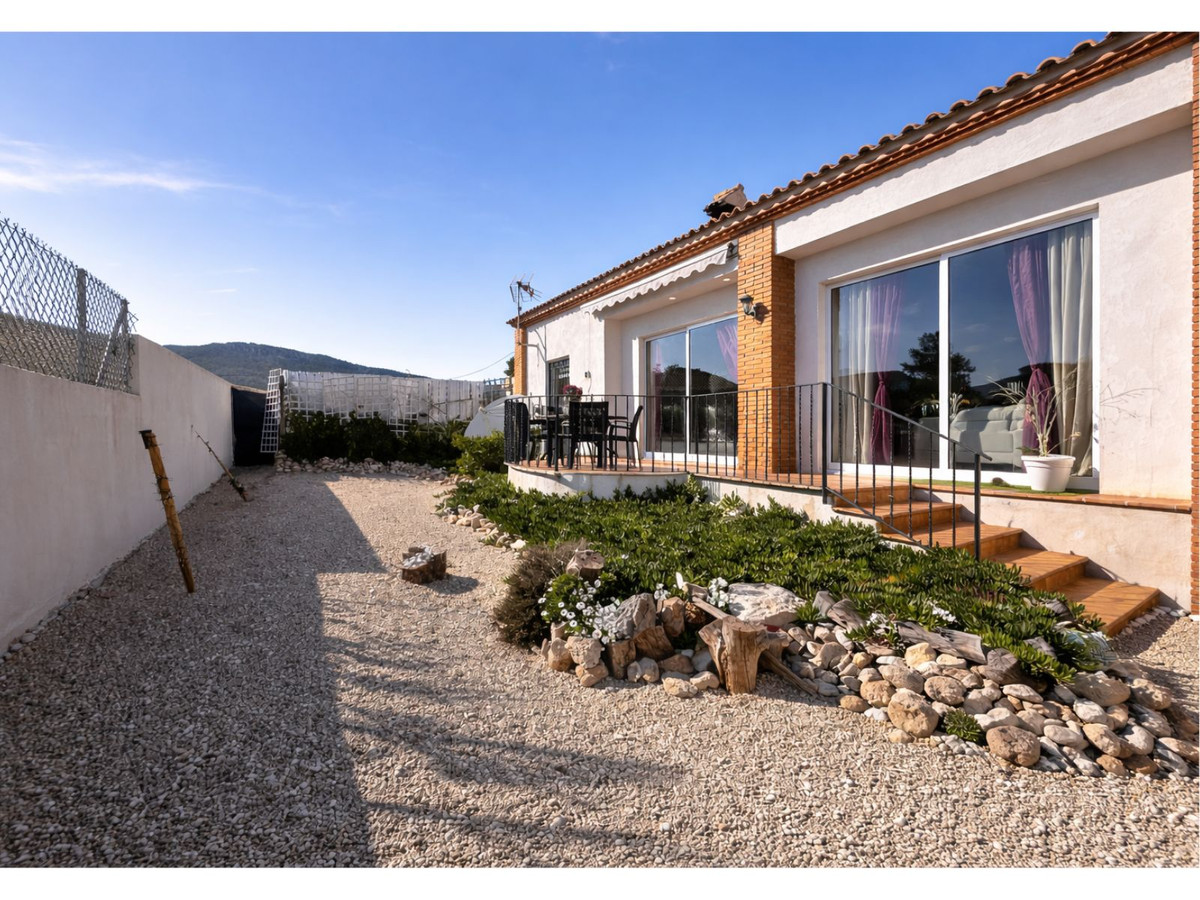Se vende Villa - Chalet de 6 dormitorios en Costa Blanca, Alicante, España