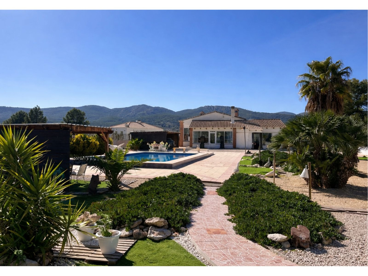 Se vende Villa - Chalet de 6 dormitorios en Costa Blanca, Alicante, España
