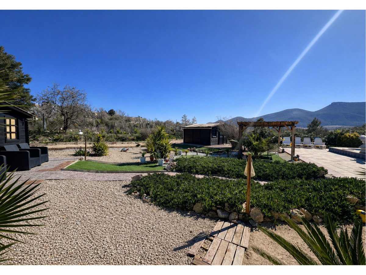 Se vende Villa - Chalet de 6 dormitorios en Costa Blanca, Alicante, España