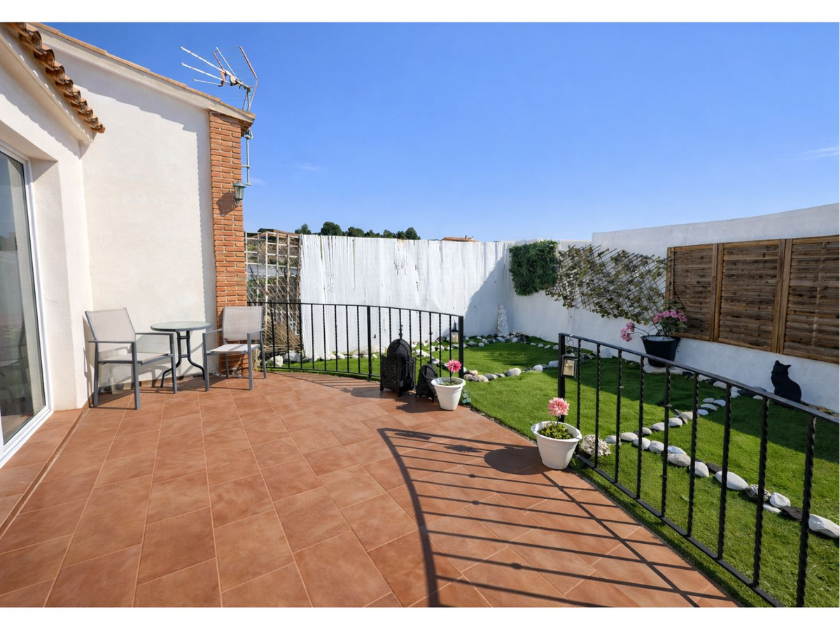 Se vende Villa - Chalet de 6 dormitorios en Costa Blanca, Alicante, España