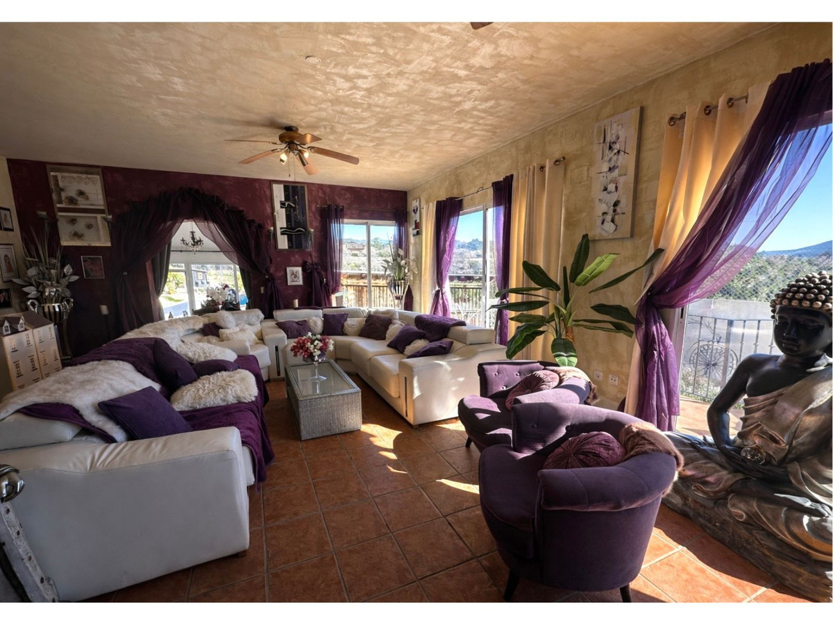 Se vende Villa - Chalet de 6 dormitorios en Costa Blanca, Alicante, España