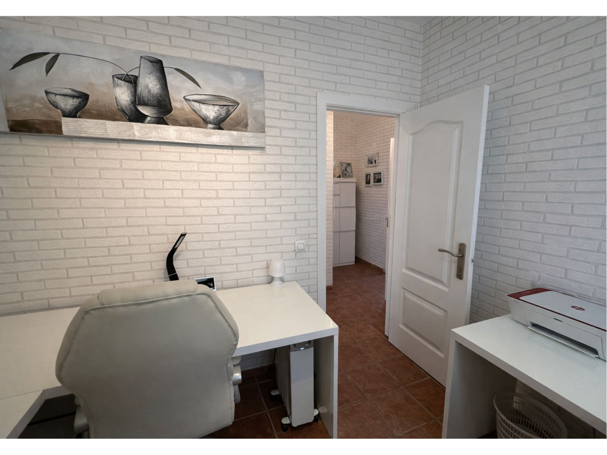 Se vende Villa - Chalet de 6 dormitorios en Costa Blanca, Alicante, España