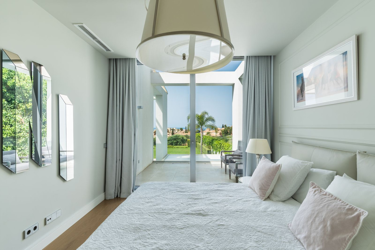 Se vende Villa - Chalet de 5 dormitorios en Costa Del Sol, Málaga, España