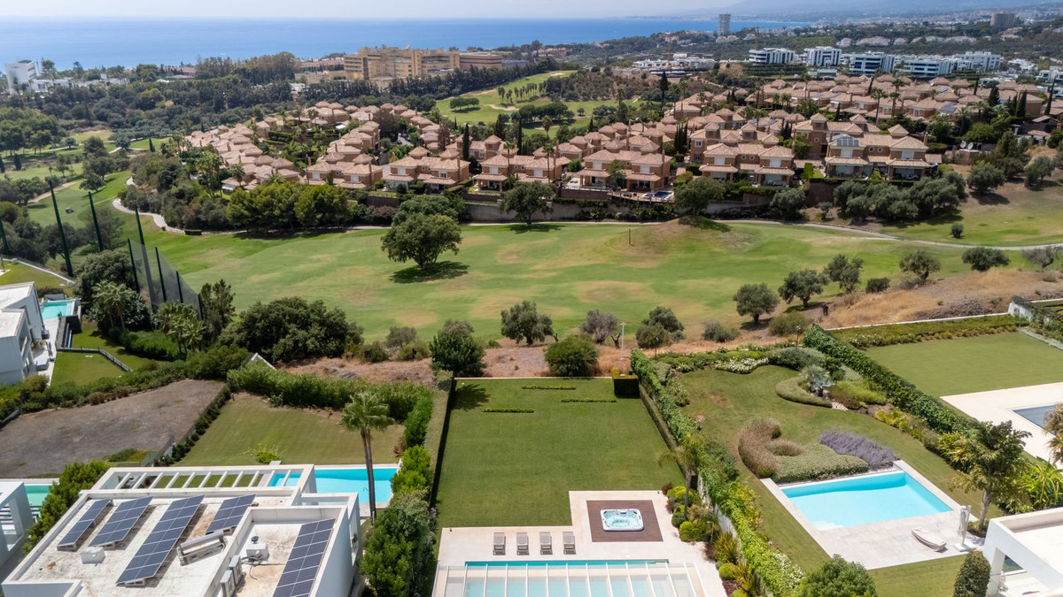 Se vende Villa - Chalet de 5 dormitorios en Costa Del Sol, Málaga, España