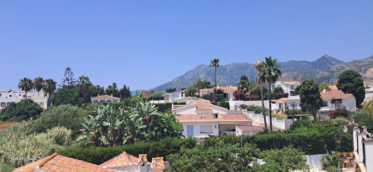 6 Bed Townhouse for sale in Marbella Costa Del Sol, Málaga, Spain